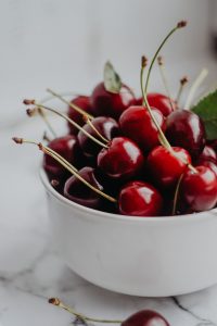 Can Cockatiels Eat Cherries
